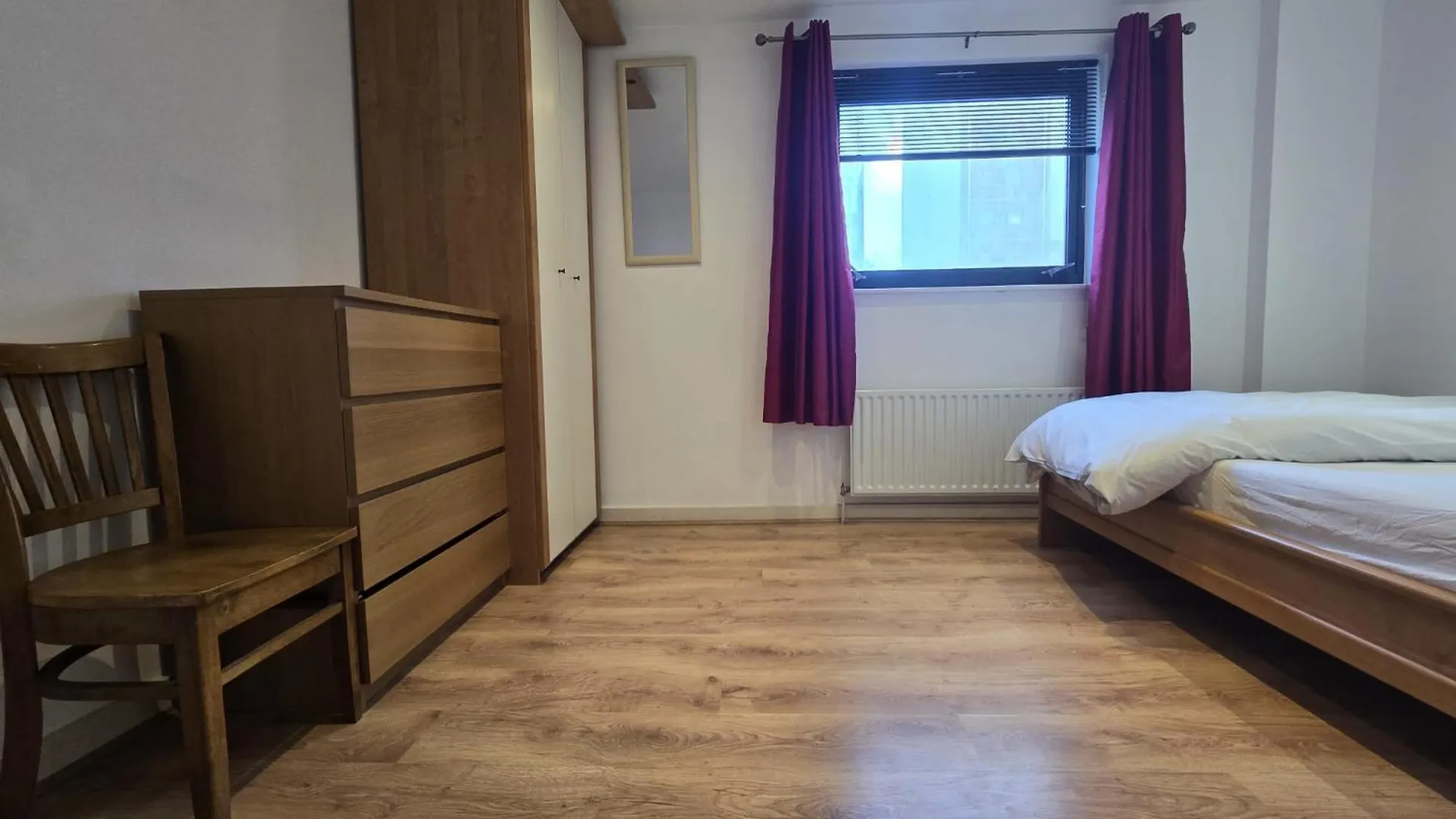 Ocean Wharf Apartment London 0*,  United Kingdom
